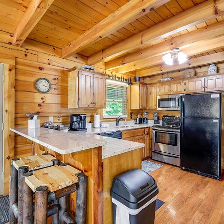 Pigeon Forge Cabin Premier Location And Hot Tub Экстерьер фото